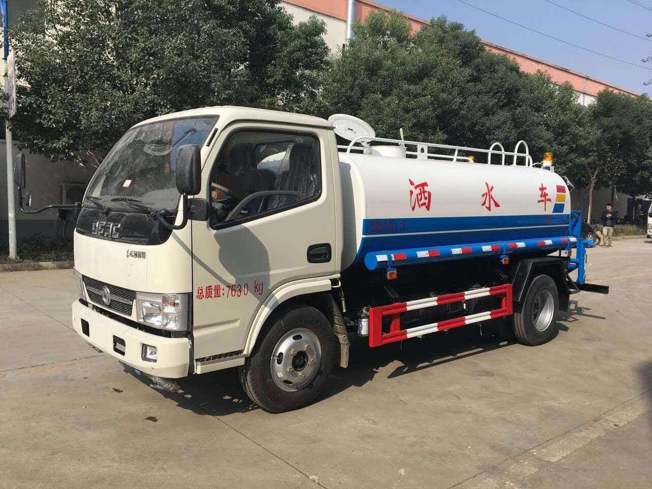 5噸灑水車在哪里有賣？湖北楚勝汽車13886887089